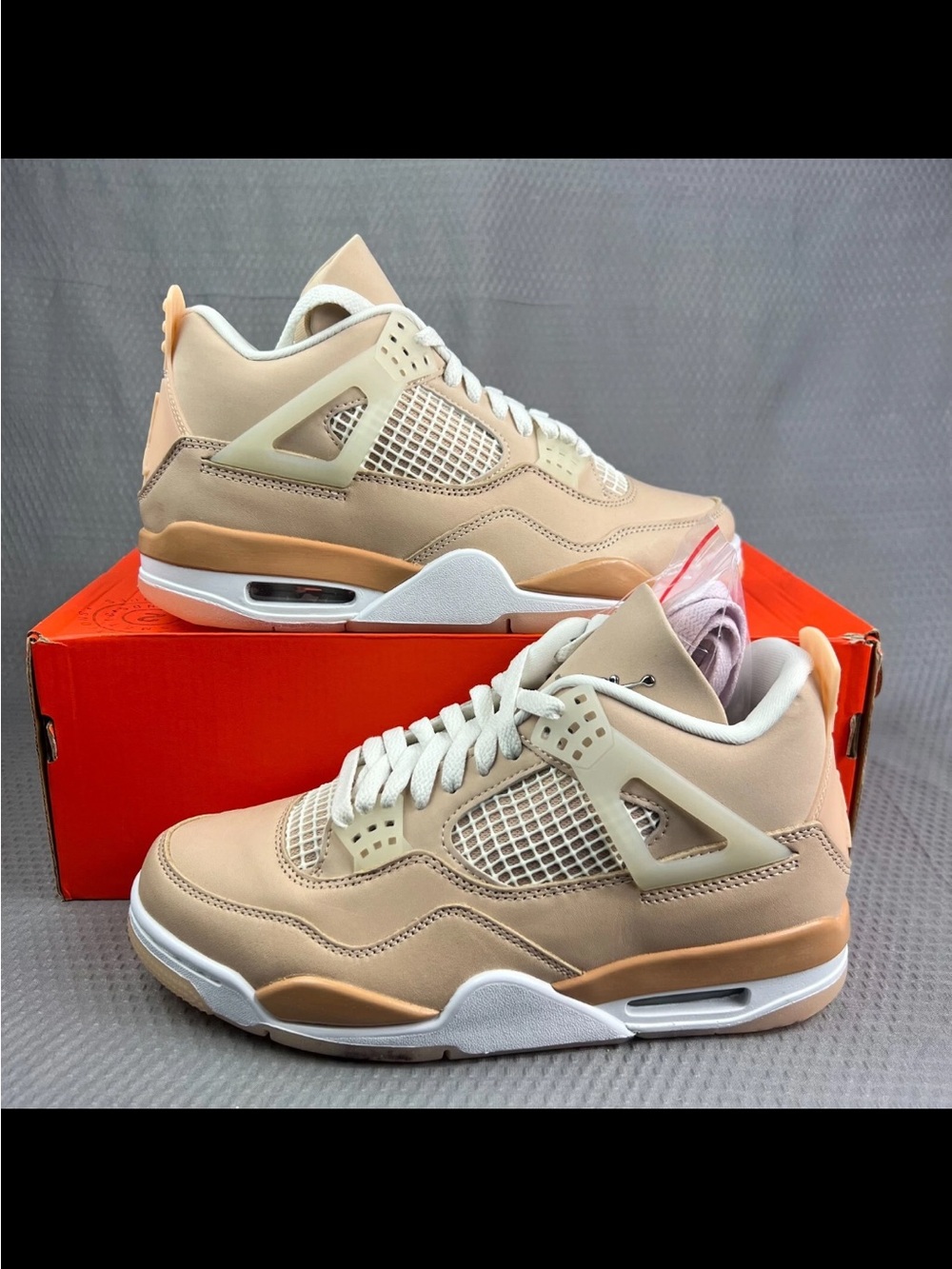 Air Jordan 4 Retro 'Shimmer' -Wmns Size 8